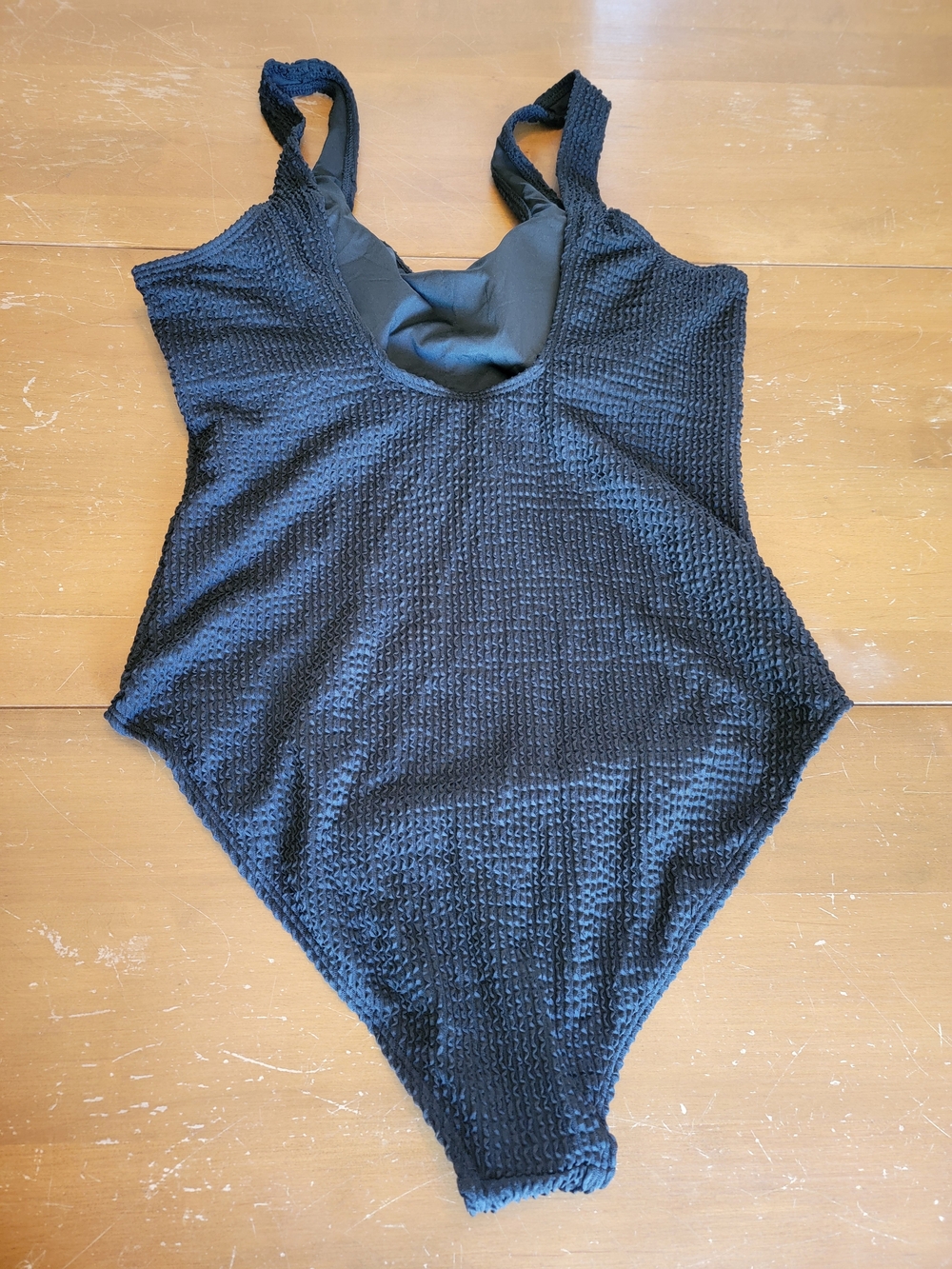Black Crinkle Textured One-Piece Swimsuit Size L NWT - Picture 2 of 9